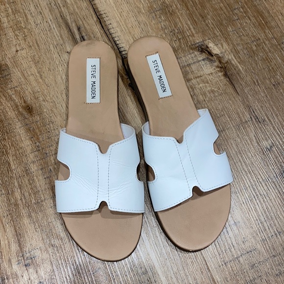Steve Madden Shoes - Steve Madden Size 9 White Sandals